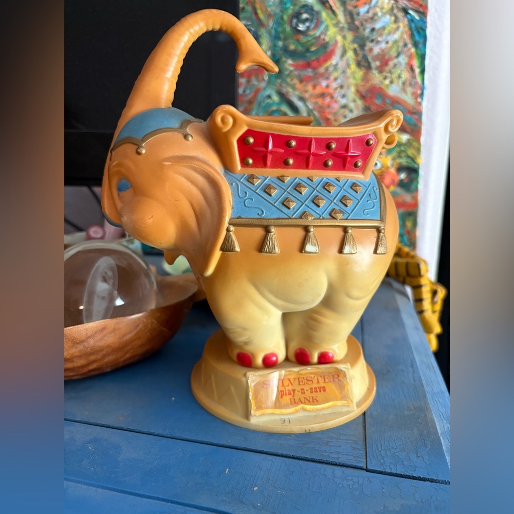 Sylvester Play-n-Save Bank Elephant Antique Circus Retro Mascon Toy Company